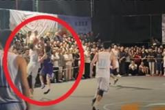 向紫龙打野球最后0.1秒落后1分被犯规 组委会不让罚球