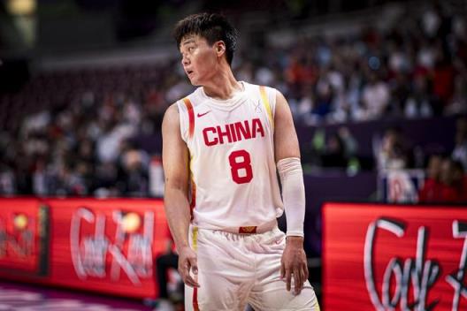 赵睿：不清楚还能为国家队效力多久，但会为梦想全力以赴