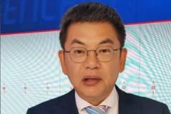 苏群：湖人问题出在浓眉离开后，篮下无人难以反击难有希望