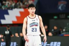 林葳替补21中12高效输出36分6板6助