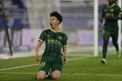 18岁王钰栋爆发周！国足首秀+中超首球惊艳亮相