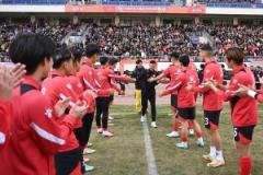 今日赛前，俱乐部为前球员马晓磊和文烁举行退役仪式