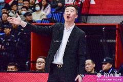 媒体人：广厦表现引热议 青岛三周前止步八强仍被讨论