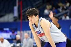 杨瀚森试训5v5首秀19分钟高效输出12分1板2助1帽