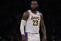 Windhorst：詹姆斯多次强调优先留下湖人，我不会认为他会离队