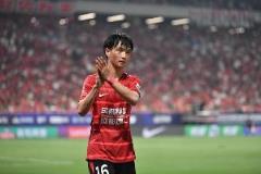 记者谈国足名单：杨明洋成本期唯一绝对新人